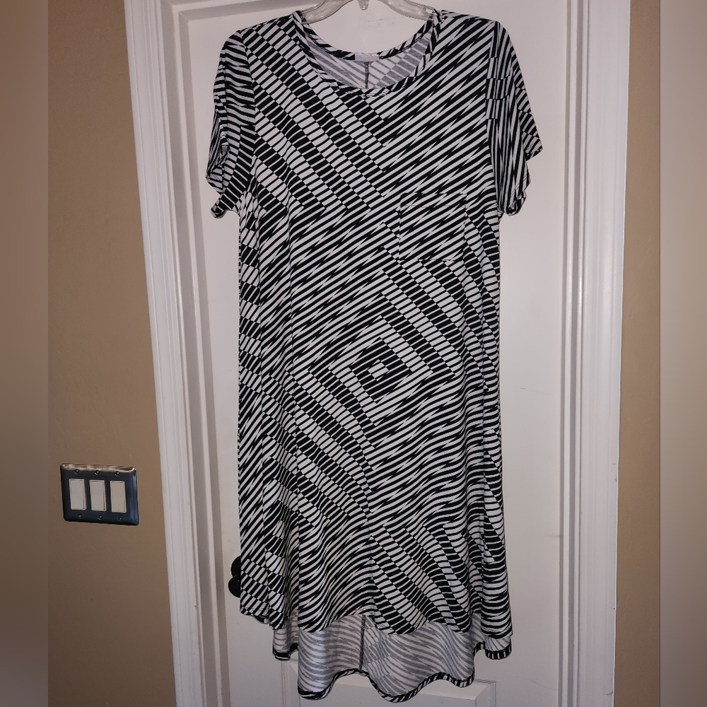 Black and White LuLaRoe Carly Dress 3xl